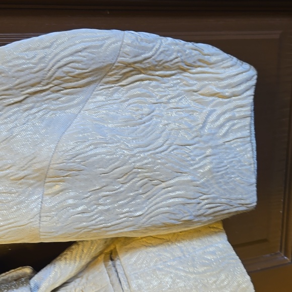 Jones N.Y.-Cream textured short cream jkt with belt Sz L - Picture 12 of 12